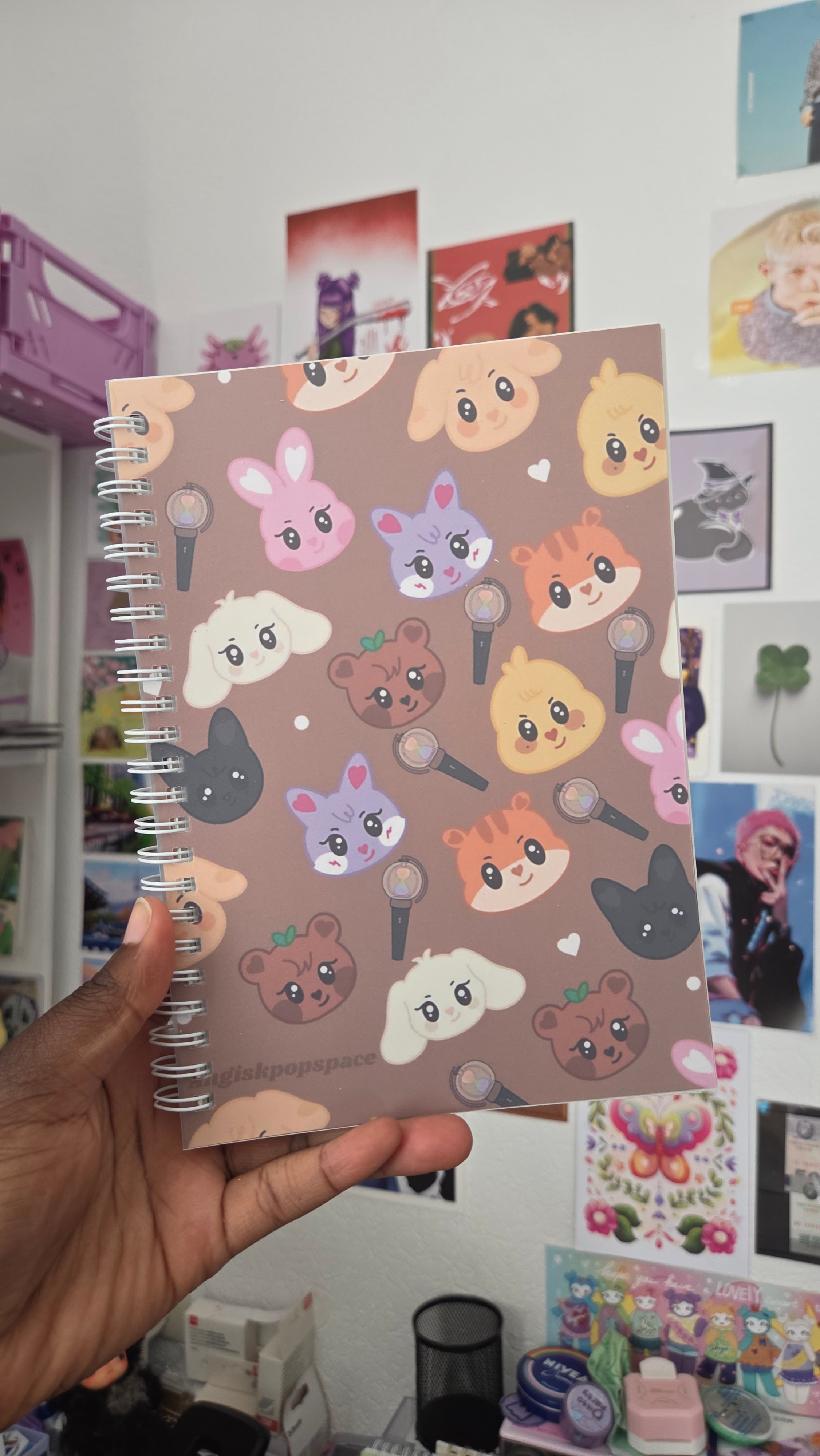 Aniteez & lightiny reusable stickerbook